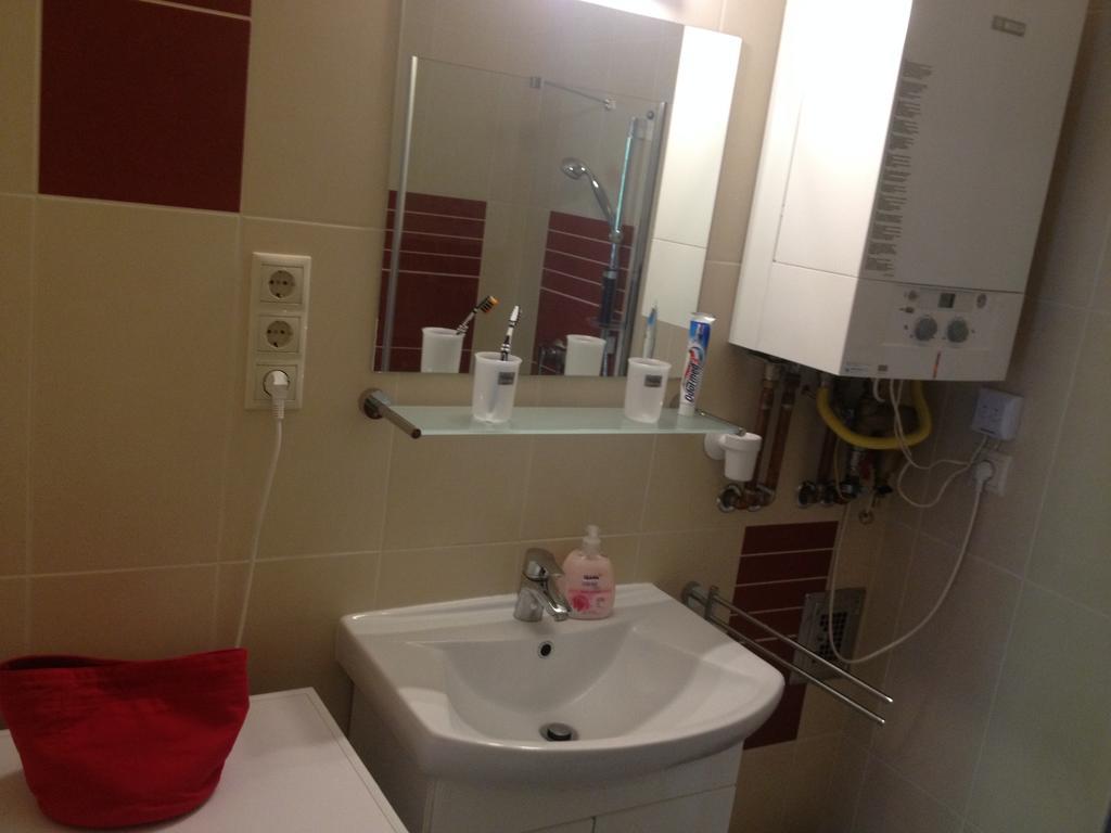 Platan Apartman Будапеща Стая снимка