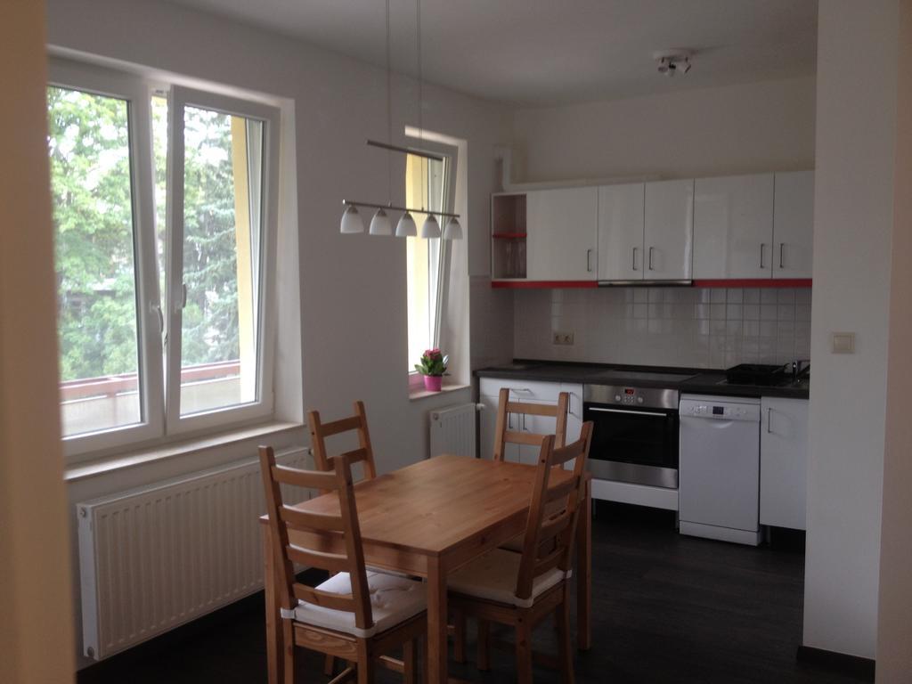 Platan Apartman Будапеща Стая снимка